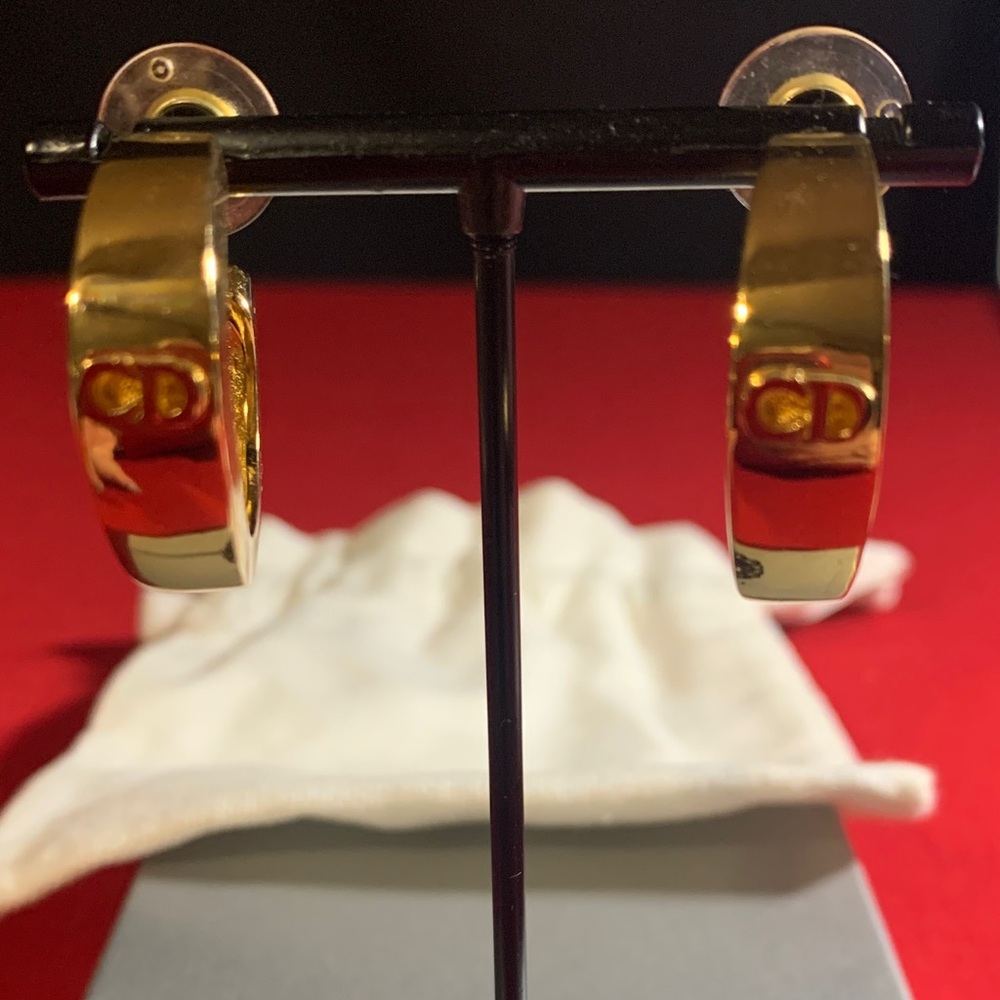 Dior Gold CD Logo Hoop Earrings Full Inclusion - Picture 1 of 6